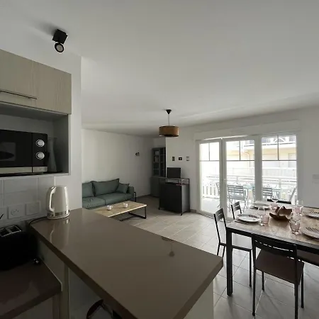 T3 De 66m² Avec Terrasse, Parking Et Proche Jetee Thiers, Centre-ville D'arcachon - Fr-1-374-209 * ארסשון