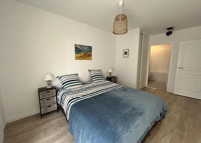 T3 De 66m² Avec Terrasse, Parking Et Proche Jetee Thiers, Centre-ville D'arcachon - Fr-1-374-209 アパート